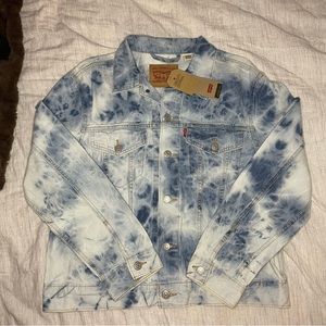 Levi’s denim jacket